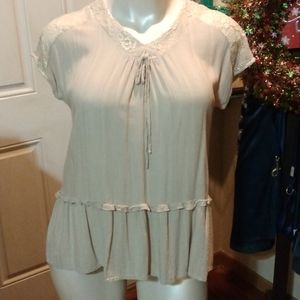 Medium Gigio Peasant top with Lace Shoulders
